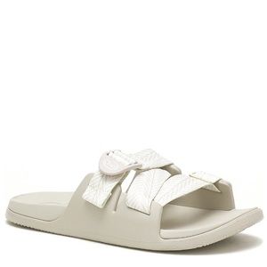 New Chaco Sandals Tan & White